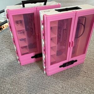 2 BARBIE FASHIONISTA CLOSETS IN GREAT CONDITION.Slight wear.